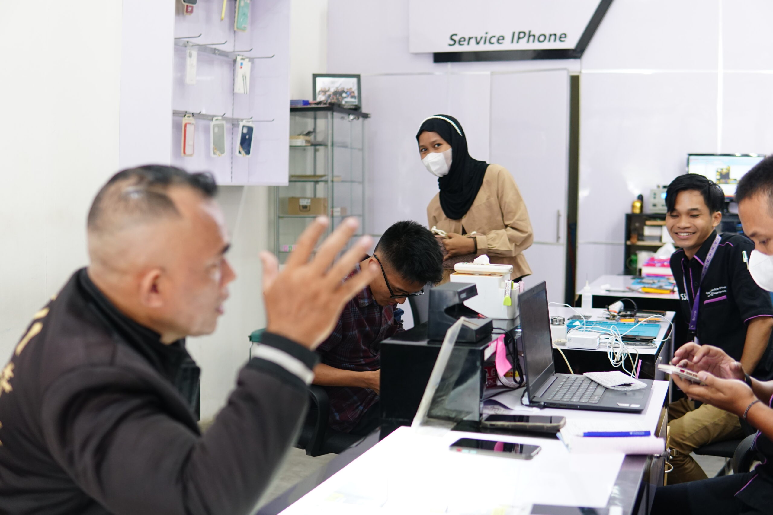 Read more about the article iPhone Rusak? Yuk Service di SSI Tembalang Banyumanik!