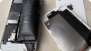 Gratis Service Kerusakan Baterai iPhone