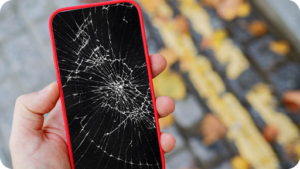 Gratis Service Kerusakan LCD iPhone